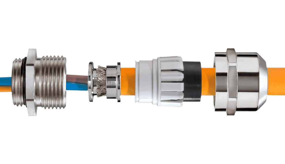 Detailliertes Bild einer EMV-Kabelverschraubung mit geschirmtem Kabel – optimal für elektromagnetische Abschirmung und sichere Verkabelung.